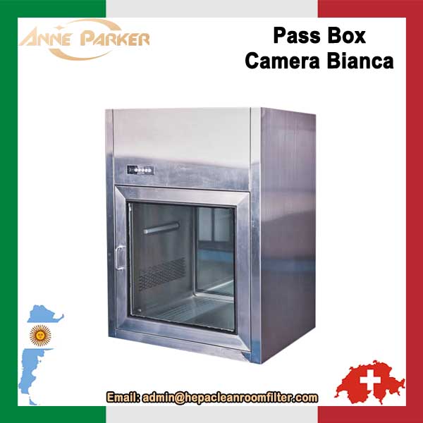 Laboratorio con passaggio doccia ad aria per camera bianca