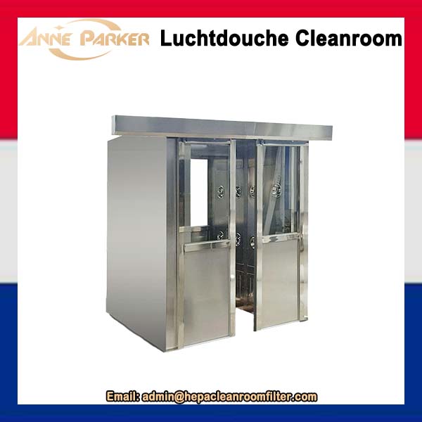 Leverancier van cleanroomapparatuur met dubbele deur en luchtdouches in de farmaceutische industrie